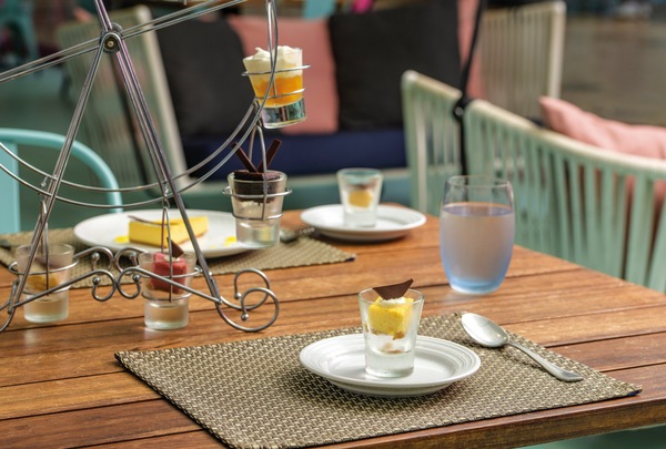 Marella Cruises Marella Explorer 2 Beach Cove Dishes ©Ben Waller 1.jpg